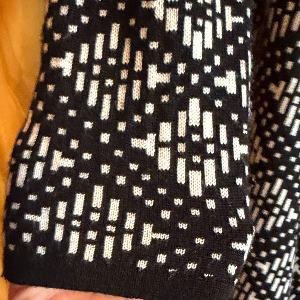 Bar lll Black and White Geometric Open-Front Draped Cardigan - Picture 5 of 7